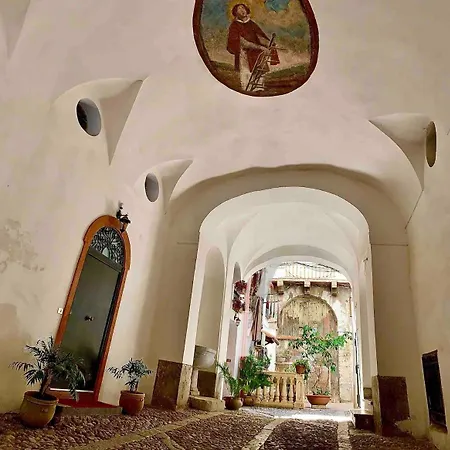 La Casina Di Iole Apartment
